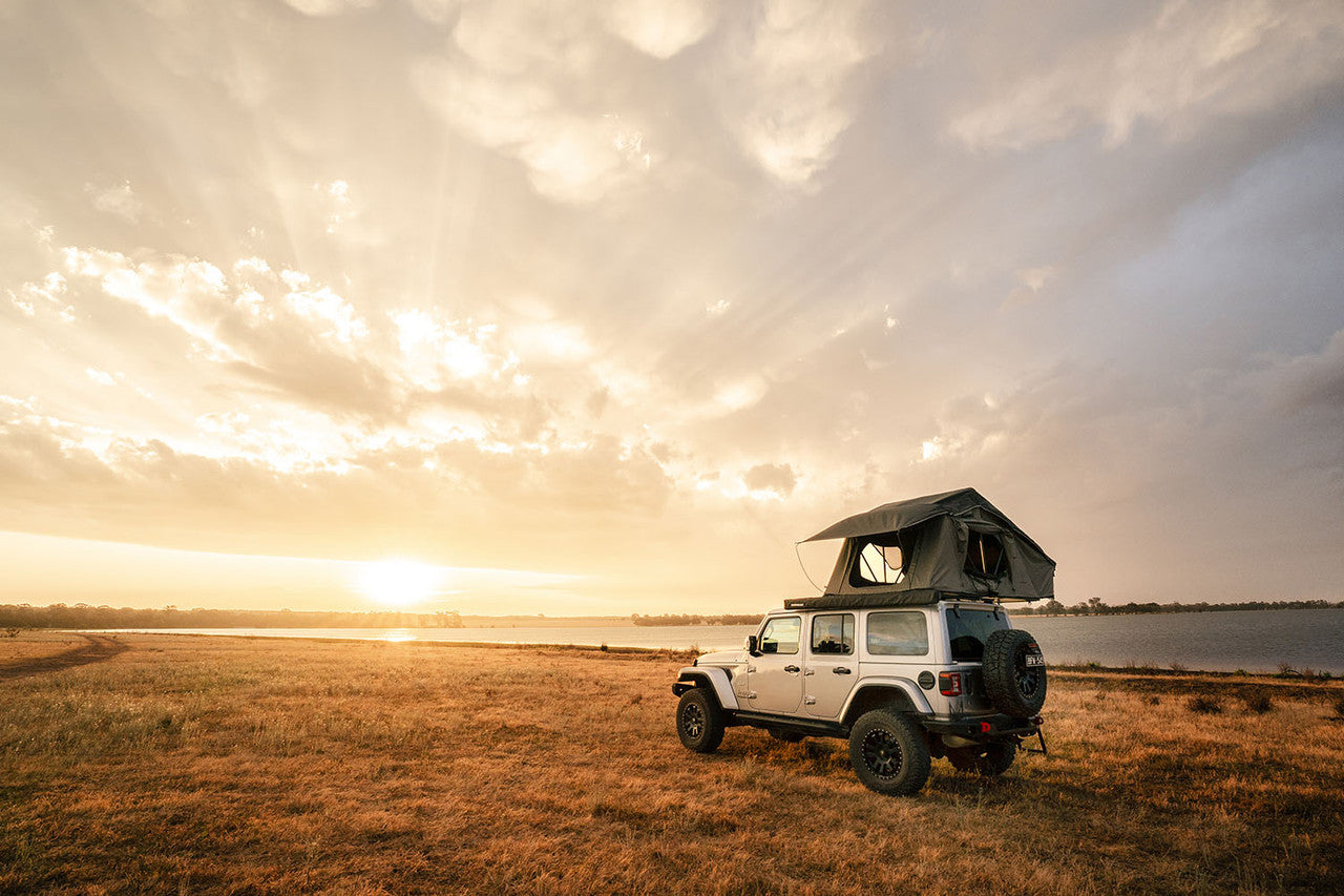 Ironman CROSS 1200 ROOFTOP TENT