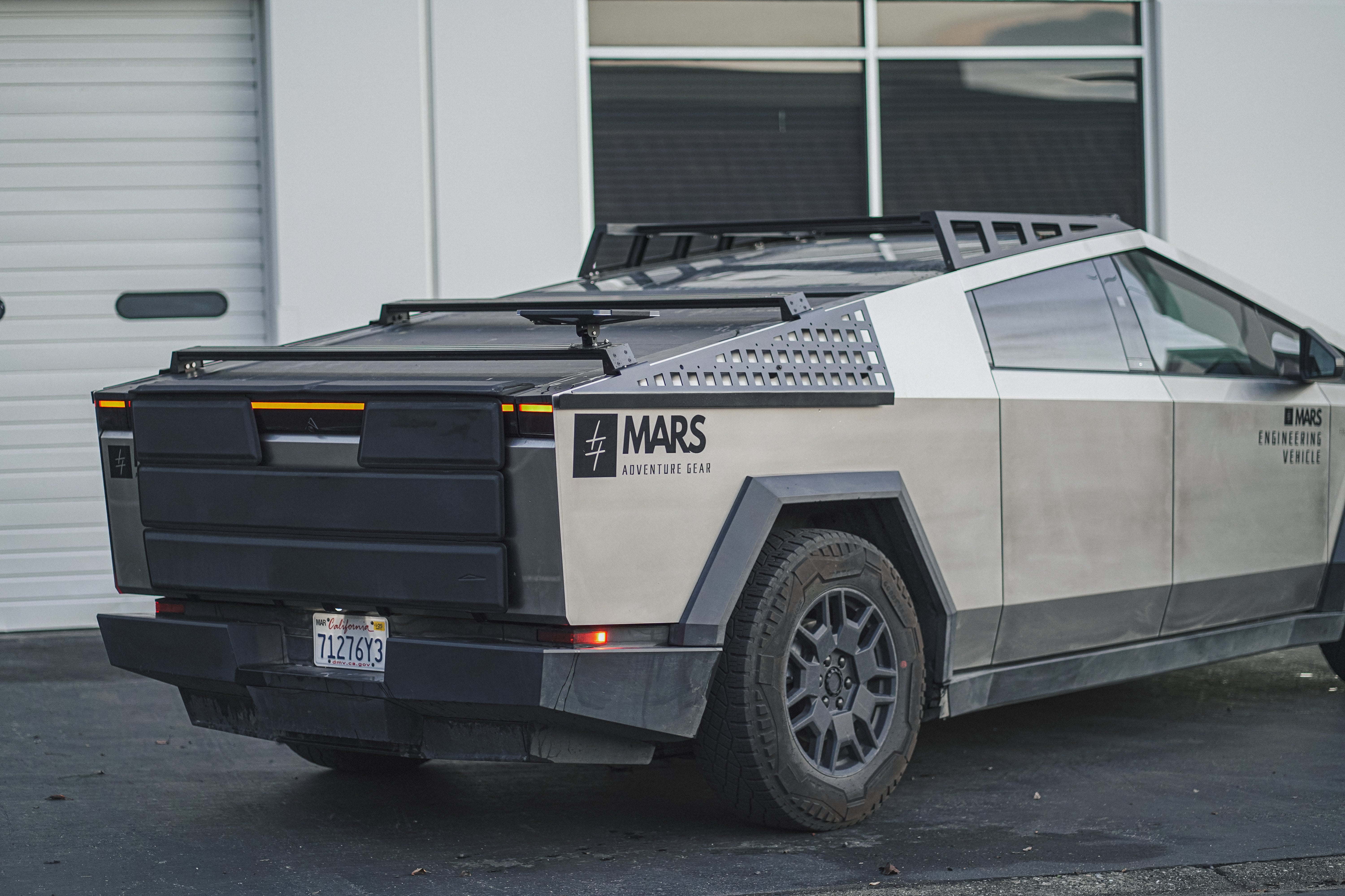 Mars Expedition™ Molle Panel For Tesla Cybertruck